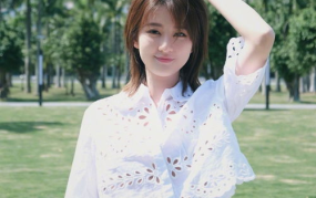 娱乐吃瓜酱衣服1度,揭秘明星衣橱，一窥时尚潮流1度魅力